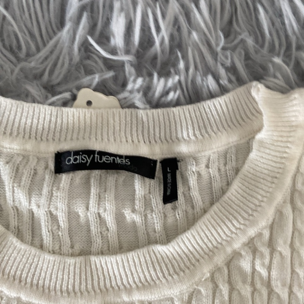 Off white sweater - Picture 3 of 5